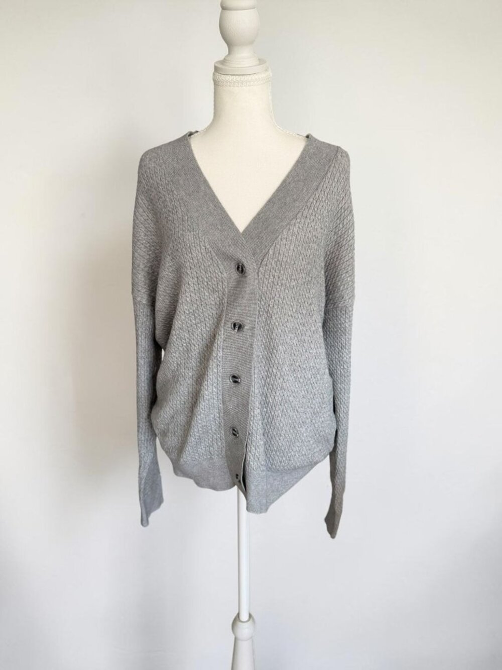 WEWOREWHAT Gray Cable Cardigan Sweater Size XS/S